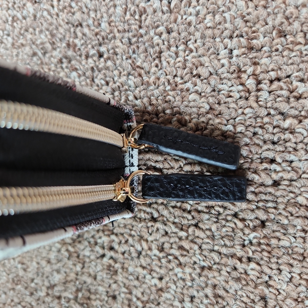 Wallet - Picture 9 of 15